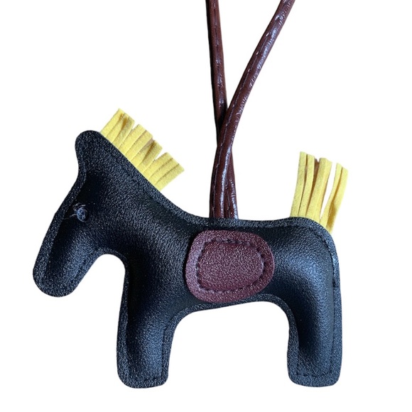 🆕 Equestrian Lucky Horse-Pony Purse Tag or Keychain - Black & Yellow 🐴 - Picture 2 of 9